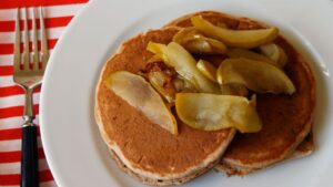 Apple Cinnamon Bisquick Pancakes